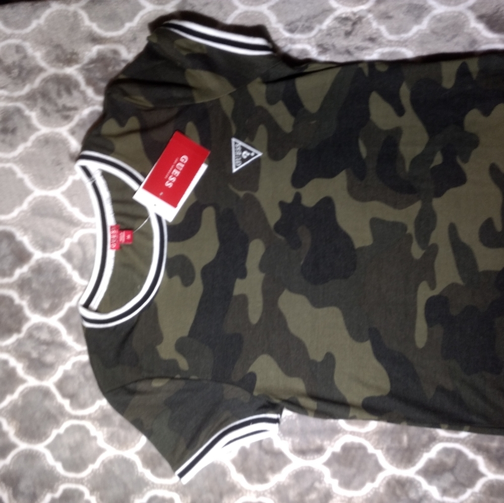 Guess top, NWT,